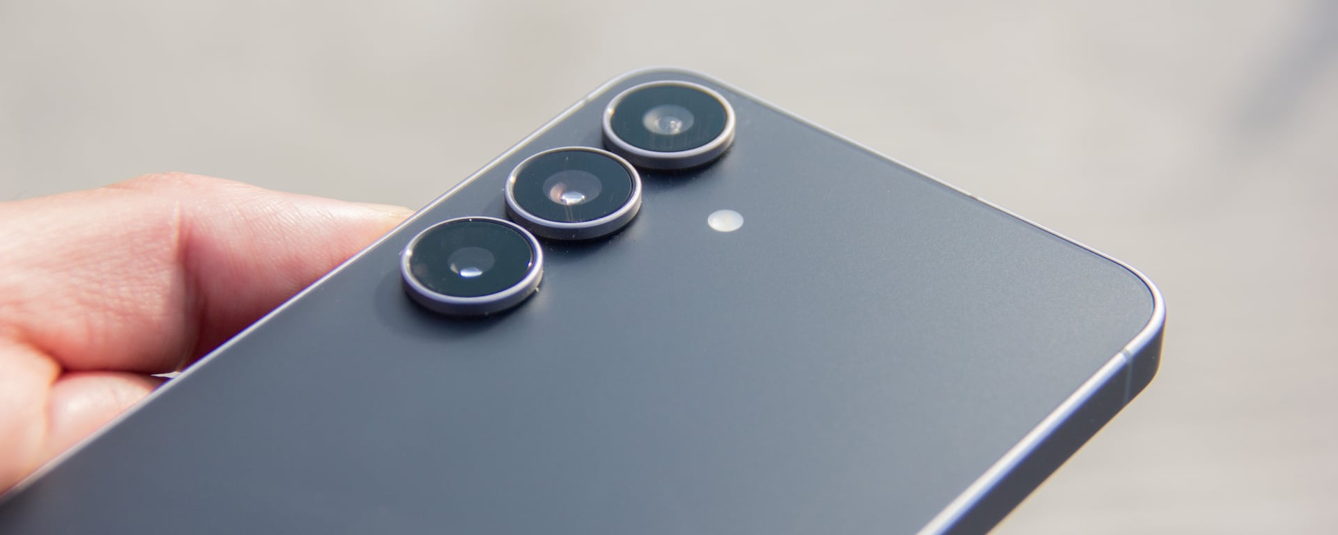 Inteligencia artificial y productividad en el Galaxy S25 FE: probamos las capacidades de lo nuevo de Samsung