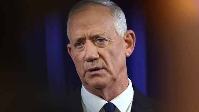El partido de Netanyahu acusa al exministro Benny Gantz de “huir de la guerra”
