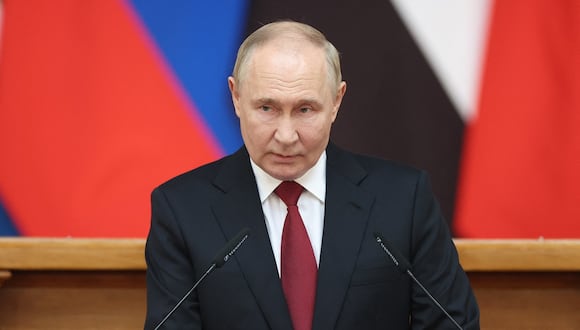 El presidente de Rusia, Vladimir Putin, se dirige a un foro parlamentario de los BRICS en San Petersburgo el 11 de julio de 2024. (Foto de Valery SHARIFULIN / POOL / AFP)