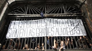 Chile: estudiantes toman la sede central de Michelle Bachelet