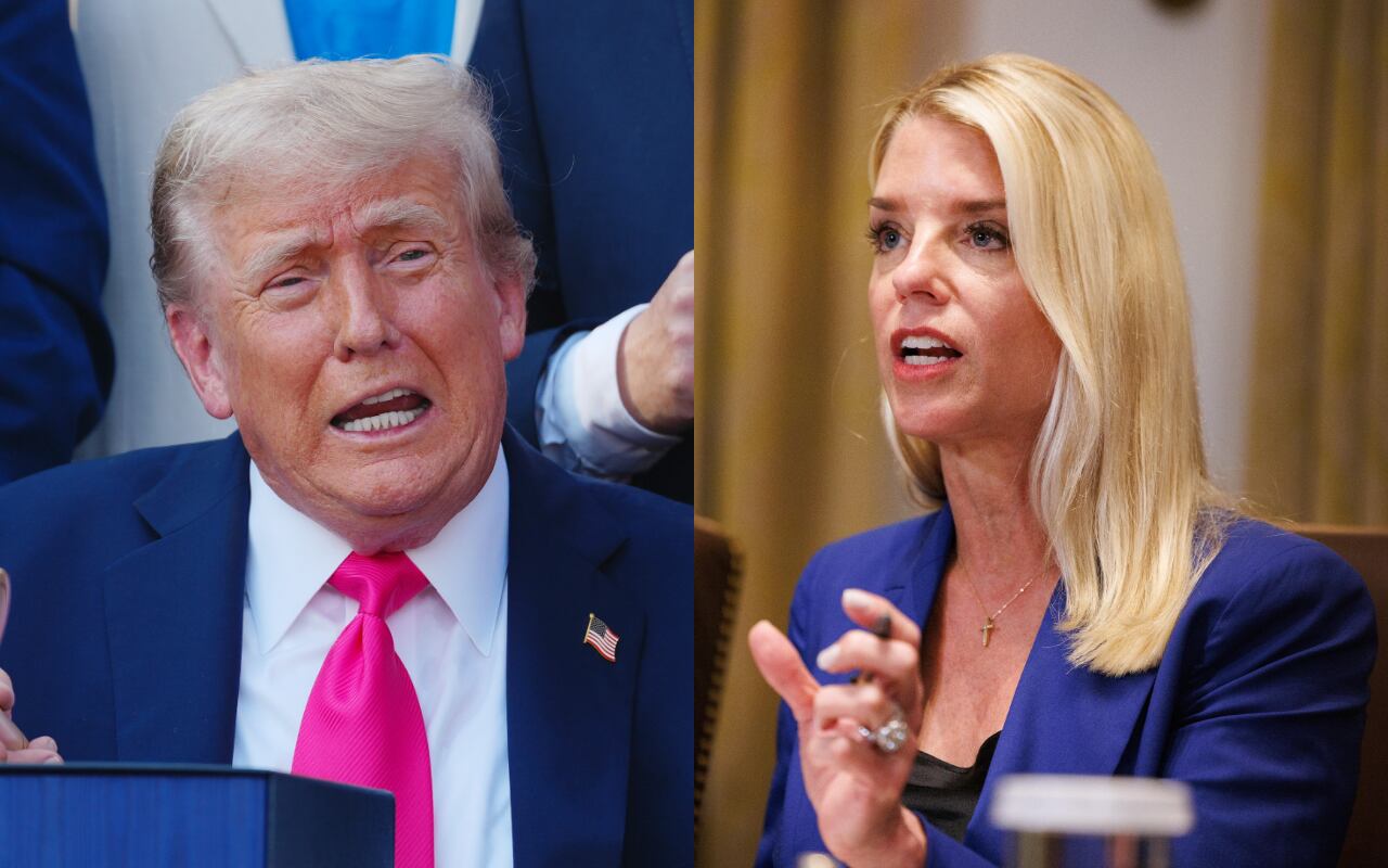 La fiscal general Pam Bondi despide a abogados y personal de apoyo involucrado en los casos penales contra Trump y el asalto al Capitolio | Foto: EFE / Composición EC