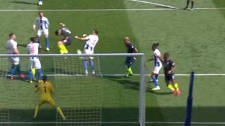 Manchester City vs. Brighton: el potente testarazo de Laporte para el 2-1 | VIDEO