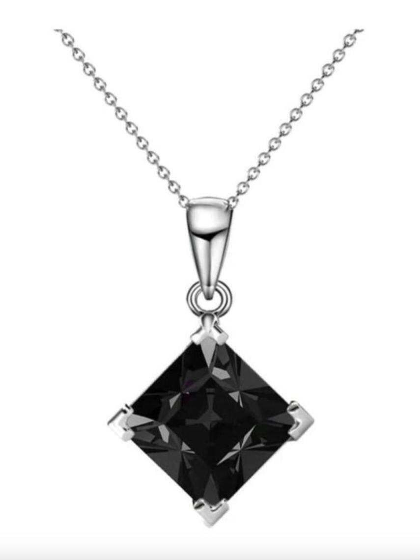 Este es el collar que Walmart está ofreciendo a un precio muy bajo (Foto: Walmart)