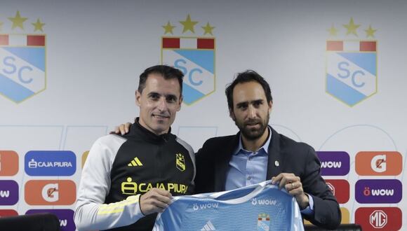 “Ganar el campeonato nos va a permitir a nosotros seguir potenciando la estructura de la institución”, agregó el estratega argentino.