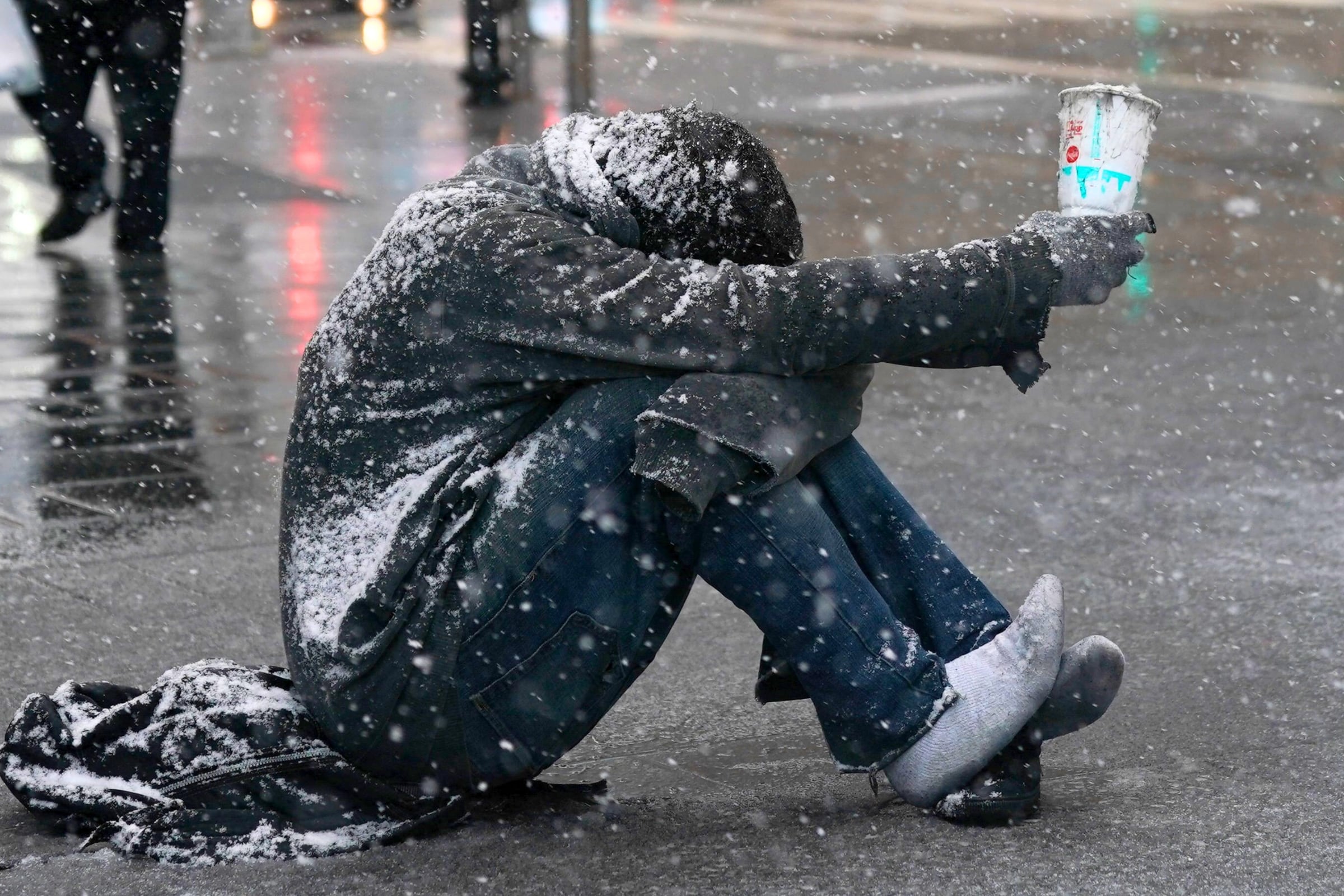 La inflación en Estados Unidos está generando problemas económicos a todos los residentes de Nueva York, pero los más afectados, sin duda, son los que menos recursos tienen (Foto: AFP)