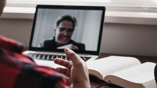 Google Meet posee nuevas funciones que acercan las videoconferencias a las reuniones en persona 