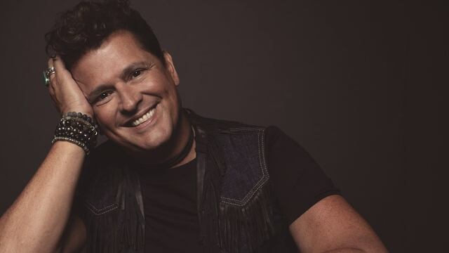 Carlos Vives llega a Perú para celebrar sus 30 años de carrera musical