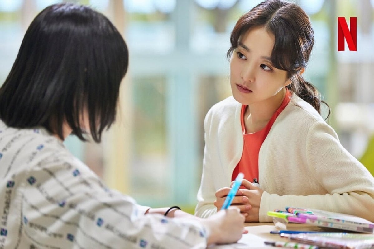 Jung Da-eun encuentra la forma de ayudar a su paciente Byeong Hui al final de la serie coreana "Una dosis diaria de sol" (Foto: Netflix)