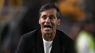 Fabián Bustos: cuándo se resuelve su posible salida de la U a Olimpia y por qué evalúa esa decisión