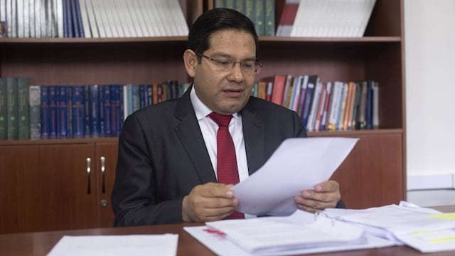 PGE acepta la renuncia de Javier Pacheco como procurador anticorrupción