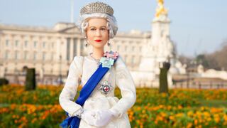 La reina Isabel cumple años: Mattel lanza una muñeca Barbie inspirada en ella