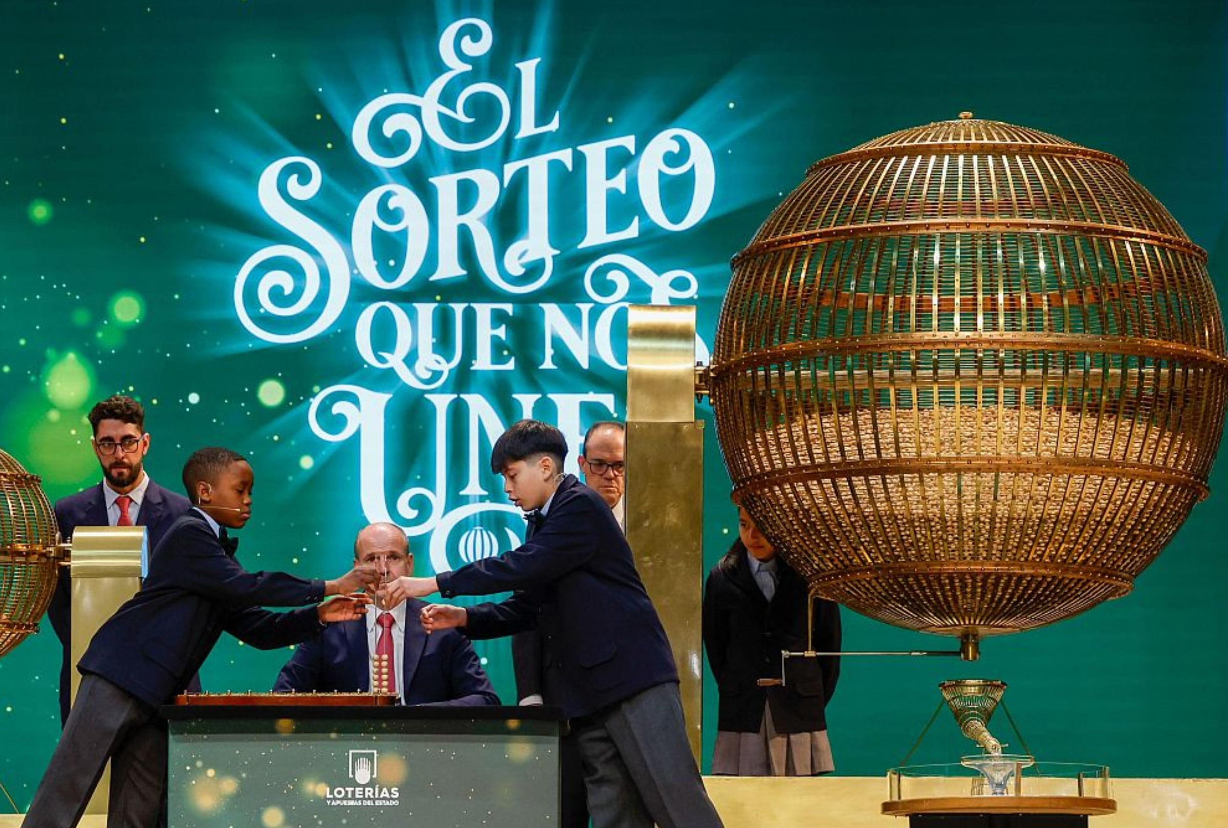 MADRID (ESPAÑA), 22/12/2025.- Guía completa para comprobar la Lotería de Navidad 2025: busca tu número, mira si el Gordo ha caído en tu ciudad y accede a la lista oficial de premios. FOTO DE JJ GUILLÉN PARA EFE