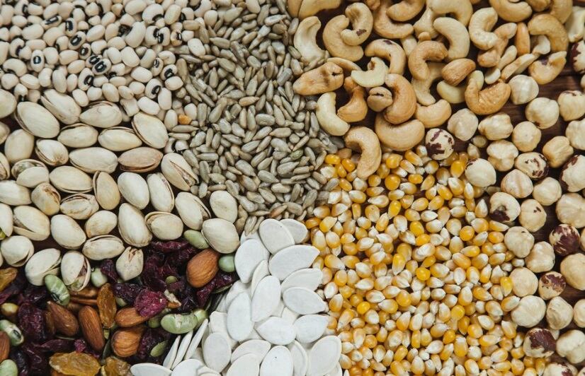 La experta advirtió que una dieta baja en fibra puede provocar molestias digestivas, estreñimiento e hinchazón. (Foto referencial: Freepik)