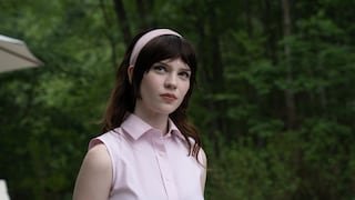 “Compañera perfecta”: un thriller de ciencia ficción y humor negro