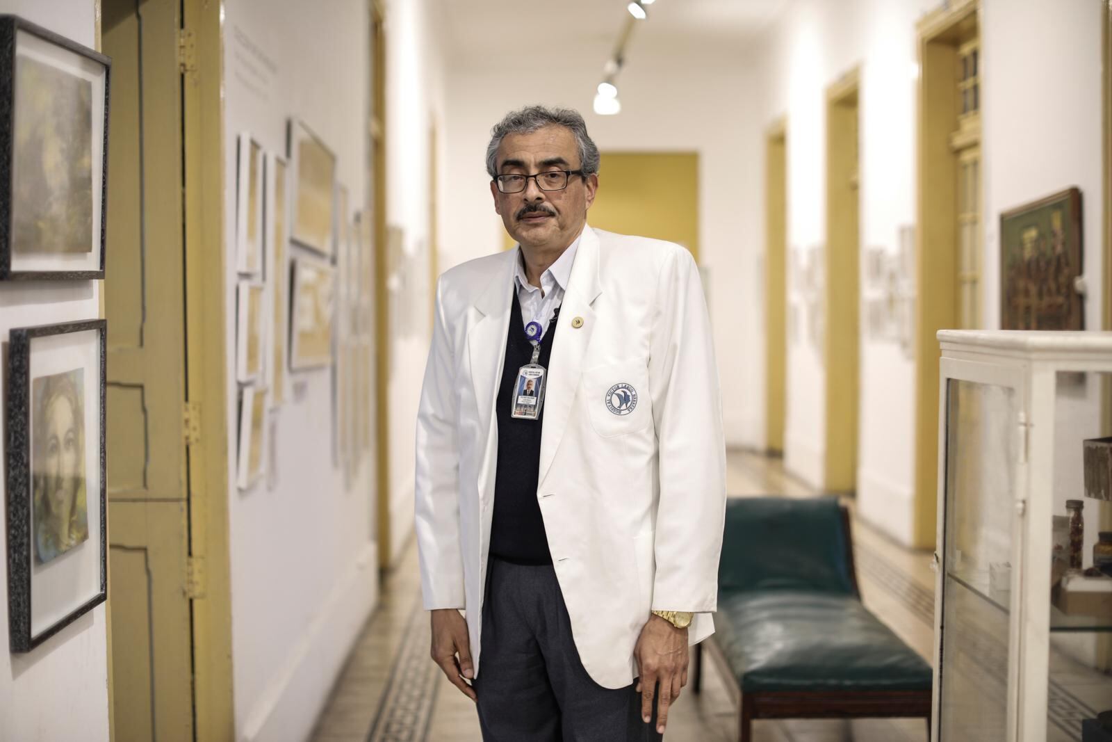 Luis Arturo Vílchez Salcedo, jefe de la Oficina de Epidemiología y Salud Ambiental del HVLH, recuerda que en algún momento el nosocomio tuvo hasta 2.000 pacientes hospitalizados. (Joel Alonzo)