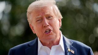 Trump apunta a otro exdirector del FBI acusándolo de infiltrar agentes en asalto al Capitolio