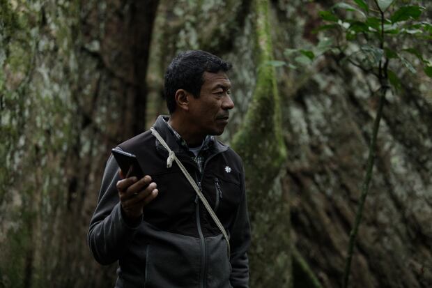 César Flores, director de Cocha Cashu y administrador general de San Diego Zoo Wildlife Alliance - Perú, llegó por primera vez a la base científica en 1986.