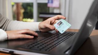 ¿Dudas sobre tu caso migratorio? Consulta cuánto tarda tu trámite con esta herramienta en línea