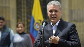 Colombia saldrá de Unasur por ser "cómplice" del gobierno de Nicolás Maduro