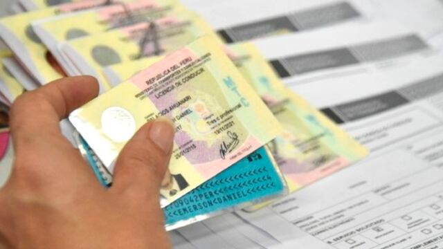 ¿Cuánto es la edad límite para obtener la licencia de conducir en Perú?