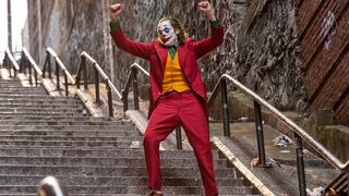 “Joker” se ríe y danza mientras supera los mil millones en las taquillas 