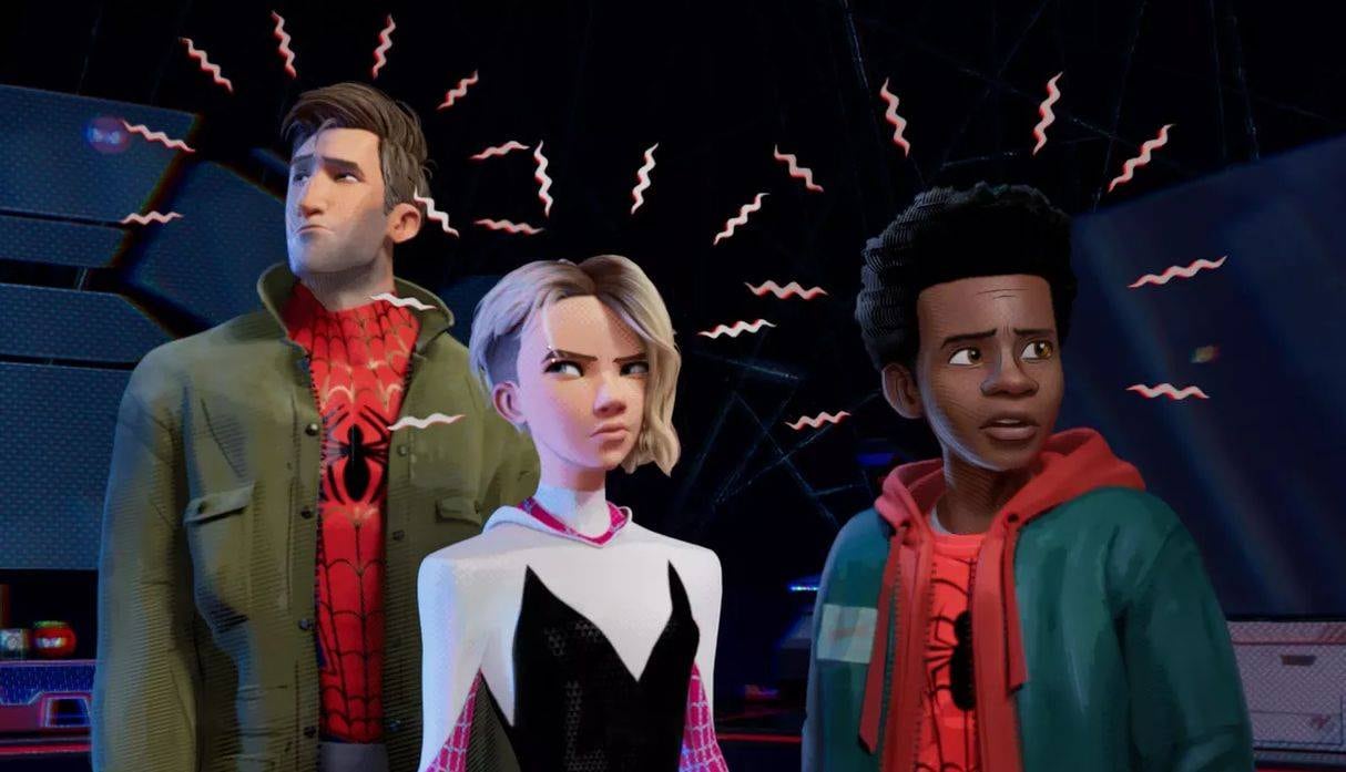 Peter B. Parker, Gwen Stacy y Miles Morales en “Spider-Man: Into the Spider-Verse" (Foto: Sony Pictures Releasing)