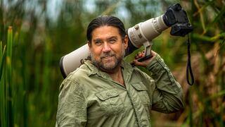 Arturo Bullard, el peruano que renunció a su trabajo para viajar por el mundo con su cámara fotográfica