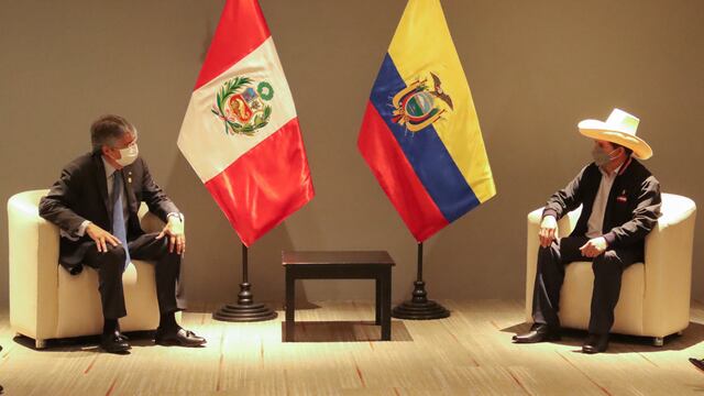Pedro Castillo señala que sostuvo “fructífera reunión” con Presidente de Ecuador