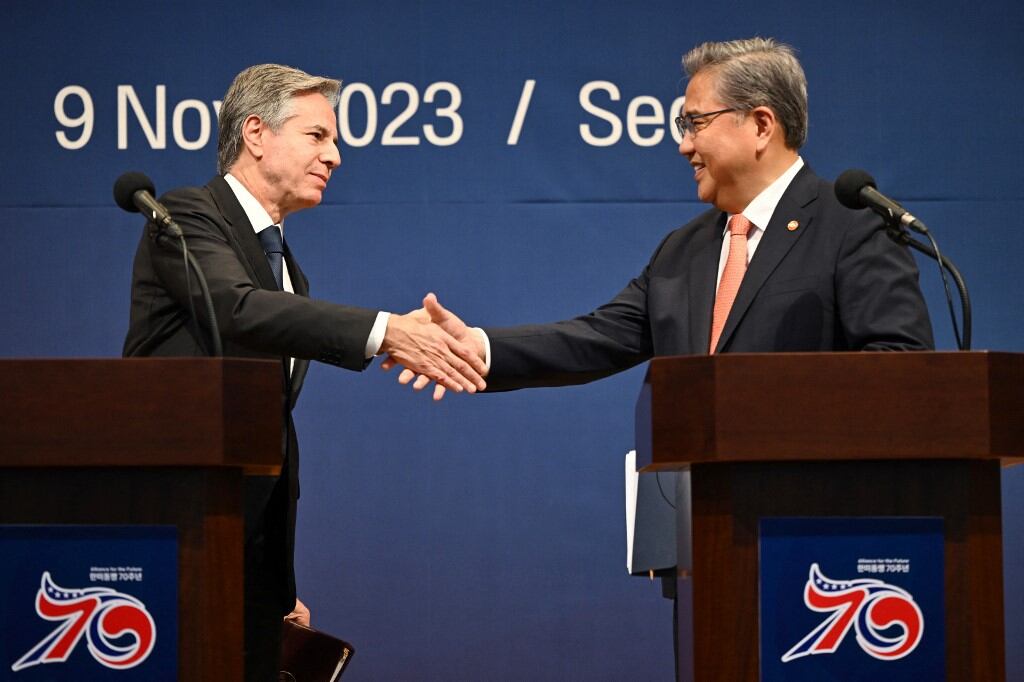 El jefe de la diplomacia estadounidense, Antony Blinken, y su homólogo surcoreano, Park Jin, se reunieron en Seúl para discutir las medidas conjuntas ante el acercamiento entre Rusia y Corea del Norte.