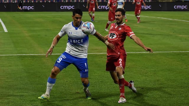 ¡Tricampeones! Universidad Católica igualó 0-0 ante La Calera y se coronó en el Campeonato Nacional de Chile