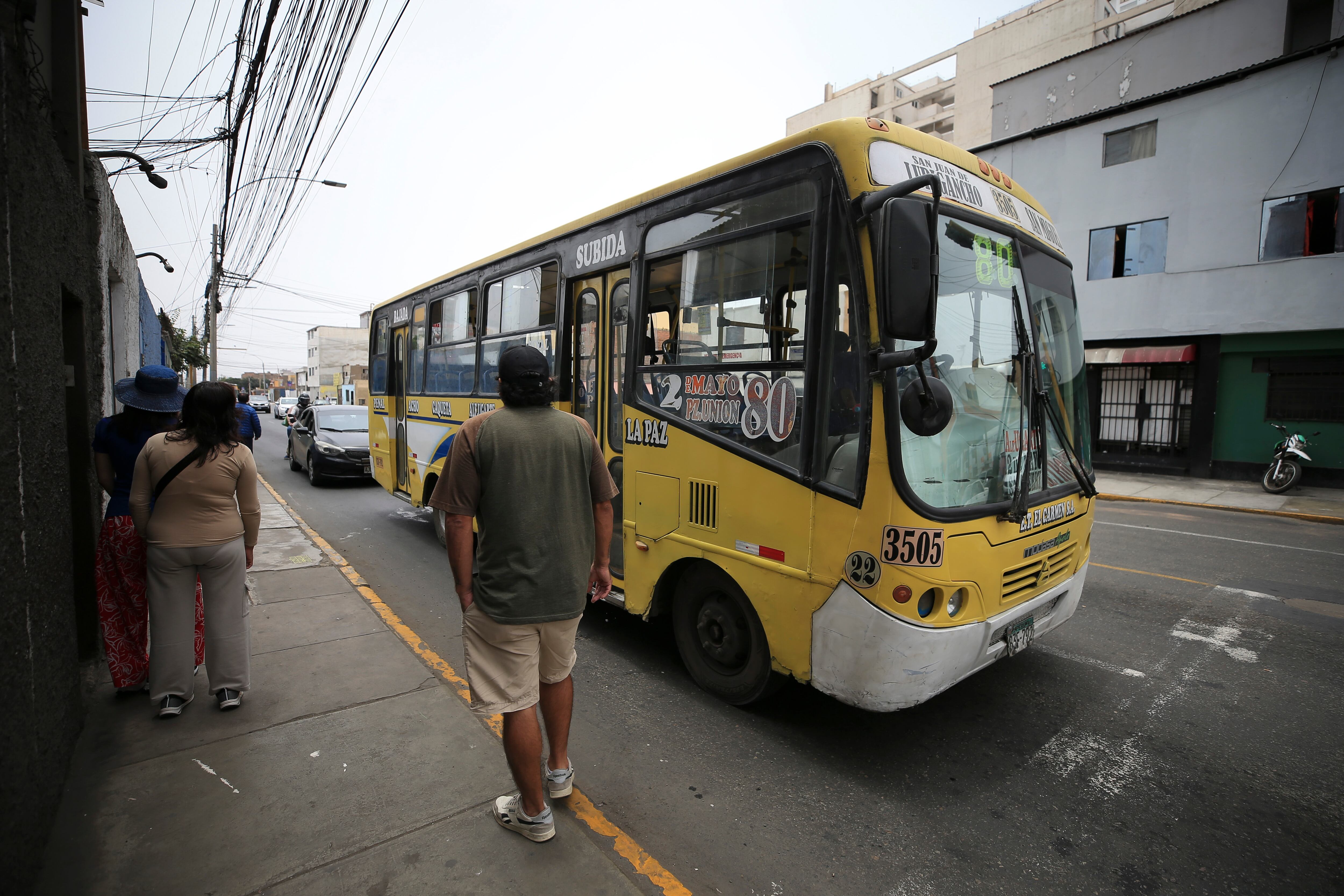 En La Paz con Escardó no existe señalización de paradero. Foto: César Bueno.Foto: César Bueno.