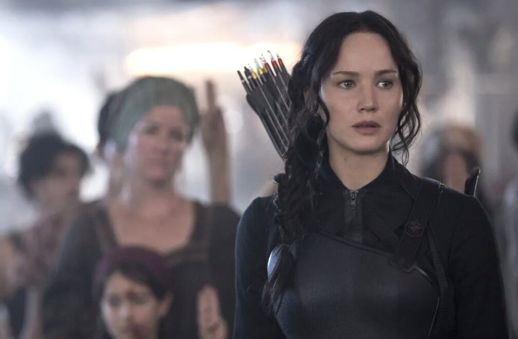 En "Los juegos del hambre: Mockingjay", Katniss se vuelve la cara de la revolución y vive escondida en el Distrito 13 (Foto: Lionsgate)