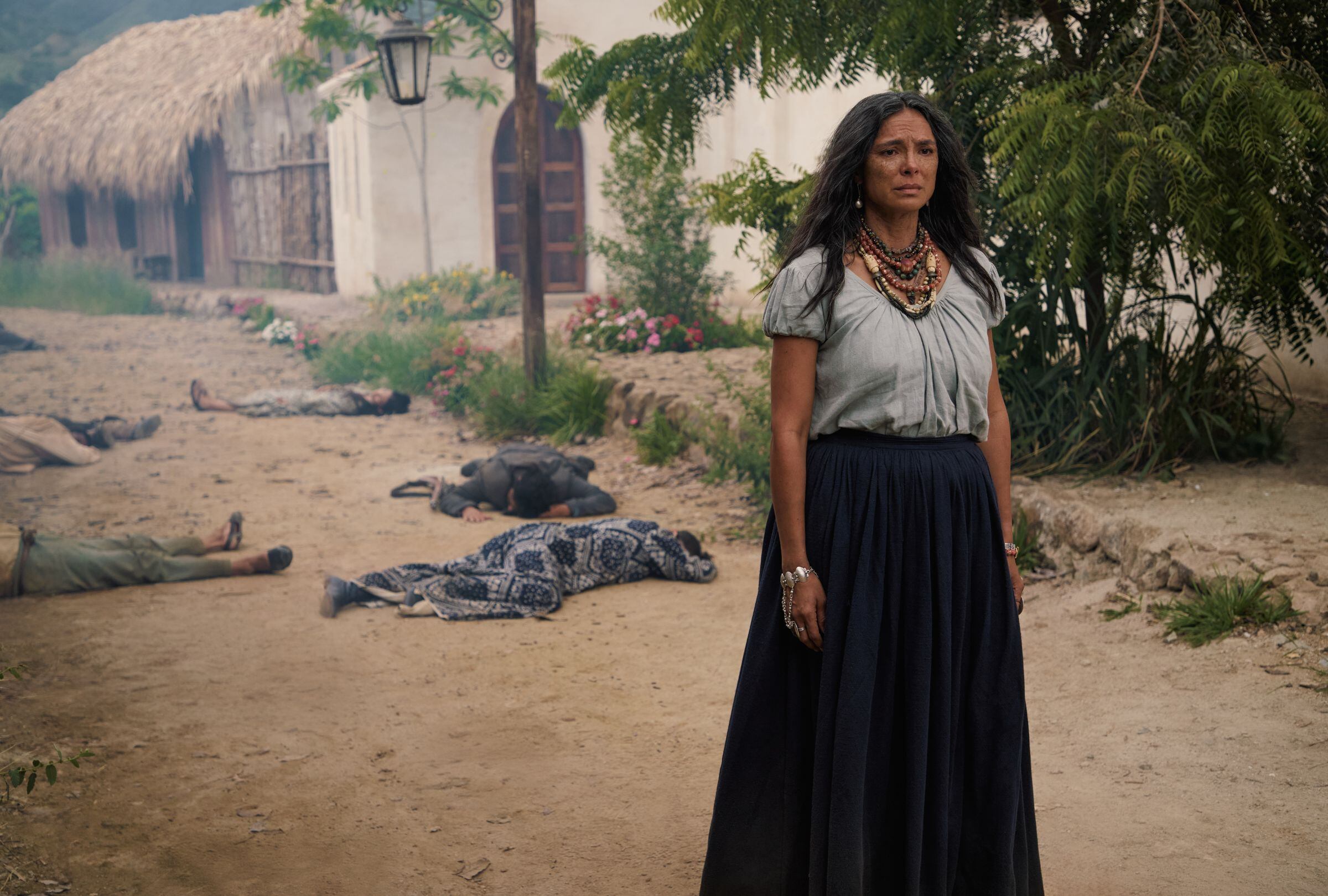 Viña Machado como Pilar Ternera en una escena de la serie "Cien Años De Soledad" (Foto: Netflix)