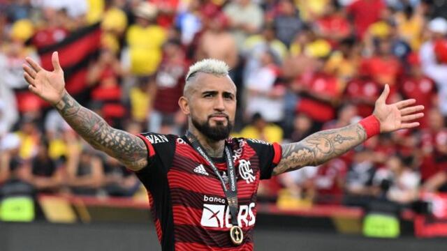 Con Arturo Vidal en la cabeza: Flamengo viajó a Marruecos para disputar el Mundial de Clubes