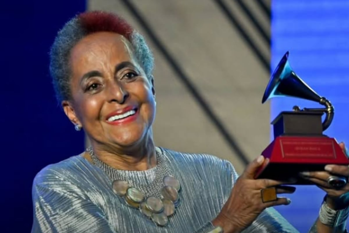 Susana Baca recibe el Premio a la Excelencia Musical 2025. (Foto: Instagram: @latingrammys)