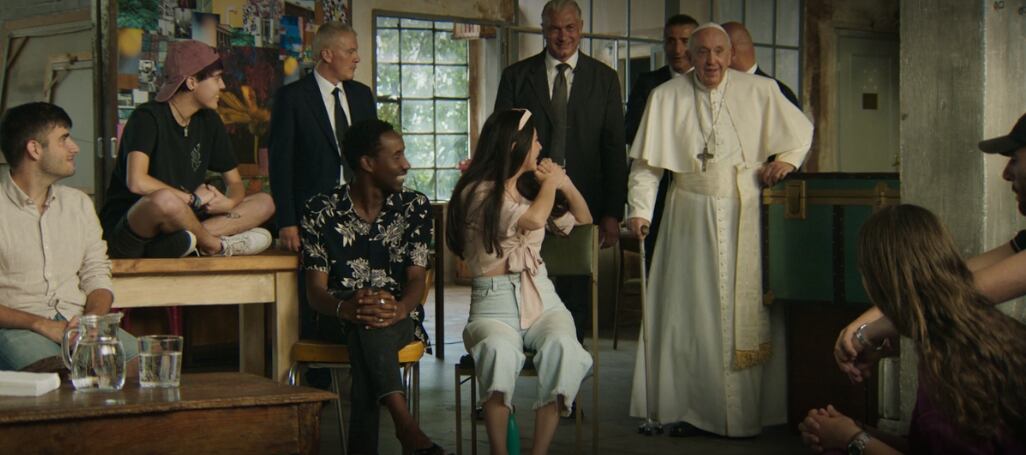 Escenas de "Amén. Francisco Responde"