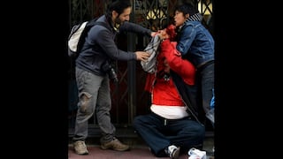 Italia: Peruano perdió la mano durante manifestación en Roma