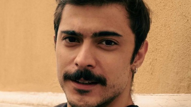 Debutó en el cine a los siete años: quién es Doğaç Yıldız, el actor que hace de Yiğit en “Pecado original”