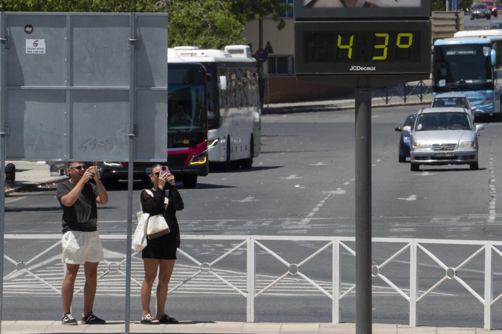 España se prepara para afrontar la segunda ola de calor del verano. Foto: EFE/David Arjona