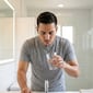 Expertos en salud bucal lo recomiendan: la clave está en no enjuagarse la boca con agua justo después de lavarse los dientes