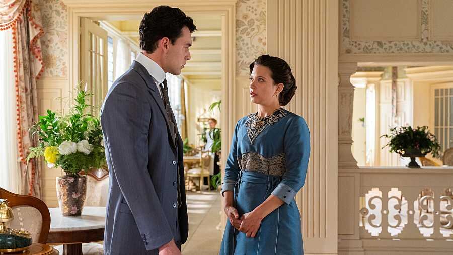 Martina busca a Curro en la serie española "La promesa" (Foto: RTVE)