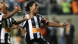 FOTOS: Ronaldinho, una magia interminable que es recordada por Lionel Messi y Barcelona
