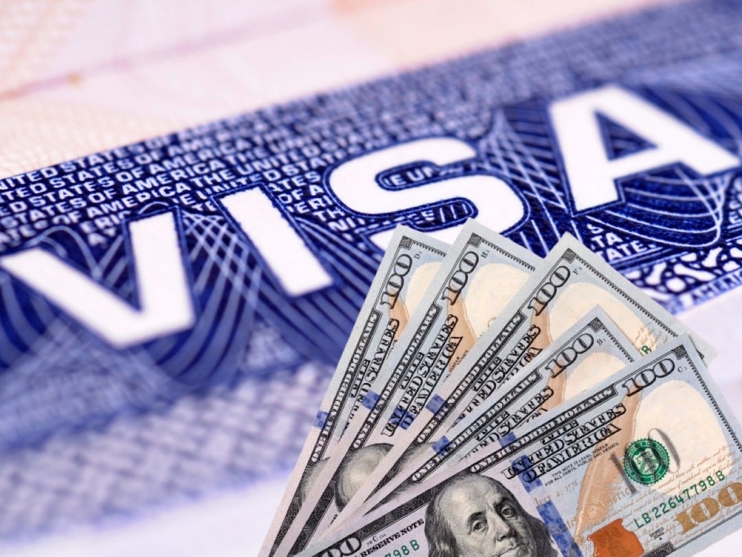 La fianza para algunas visas de EE.UU. podría perderse si el viajero incumple las condiciones de ingreso. | Crédito: Freepik
