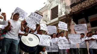 Jóvenes piden a cancillería pronunciamiento sobre Venezuela