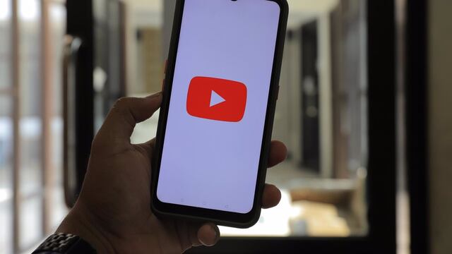 YouTube Music agrega más funciones a los servicios de podcast en su última versión