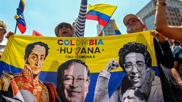 Colombia: Miles marchan y realizan bloqueos en apoyo a reformas de Gustavo Petro