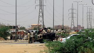 Paramilitares dicen controlar el Palacio Presidencial del líder de Sudán