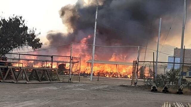 Talara: reportan incendio en oficina de empresa petrolera durante protesta