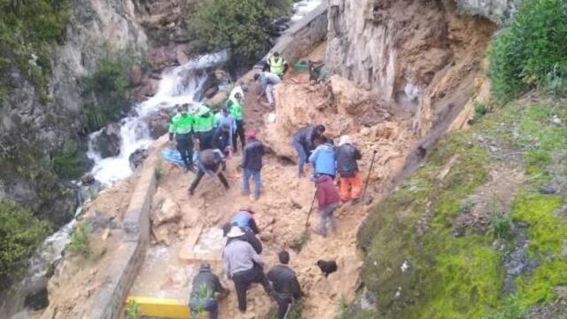 Cuatro personas mueren tras deslizamiento de tierra y piedras en baños termales de Apurímac