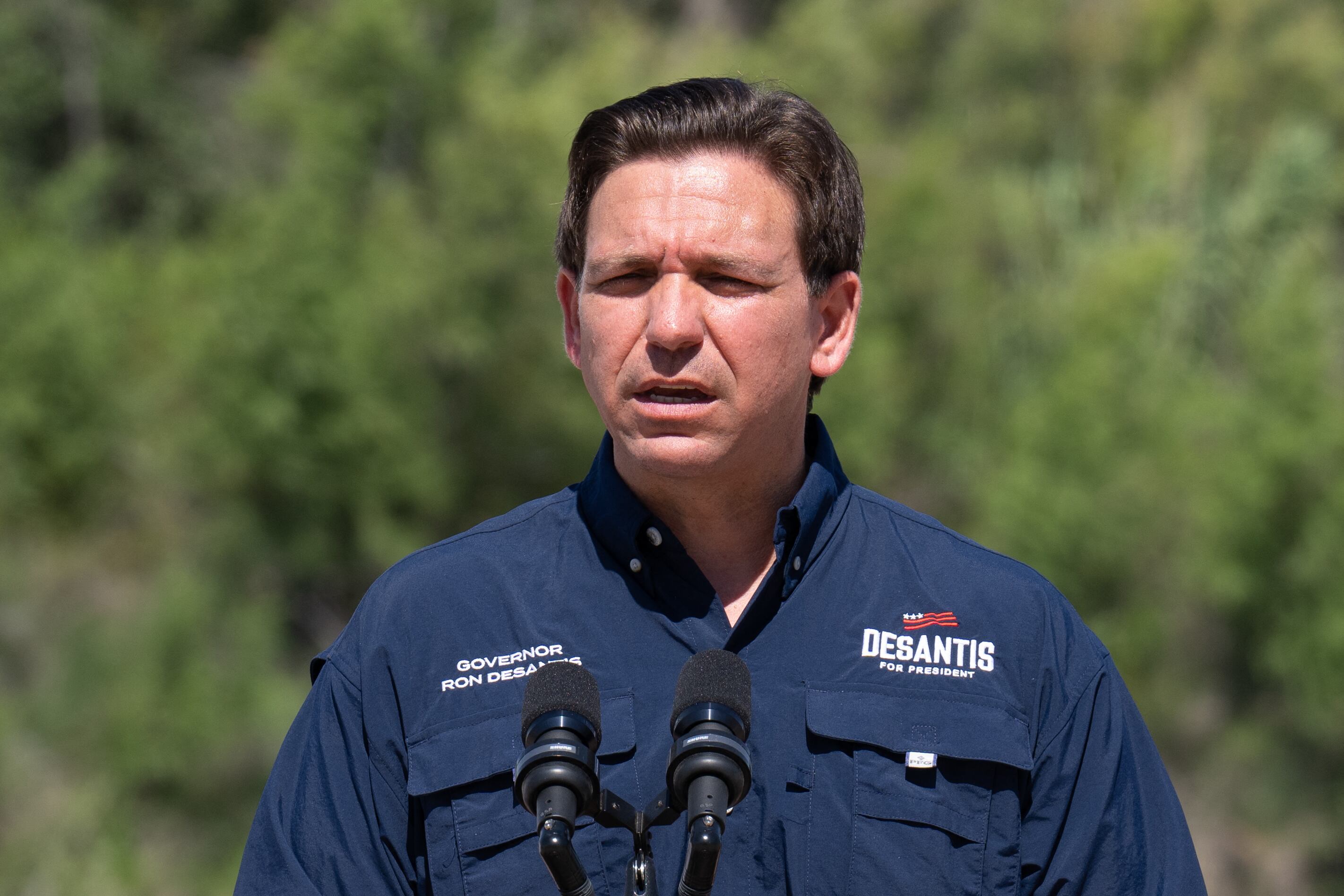 El gobernador de Florida Ron DeSantis. (SUZANNE CORDEIRO / AFP).